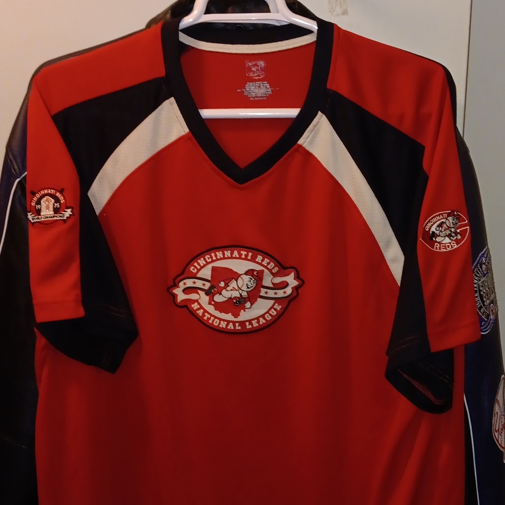 Cincinnati Reds jersey shirt 2xl